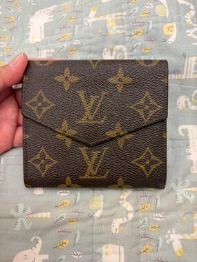 Louis Vuitton Vintage Compact Wallet (PRICE FIRM)